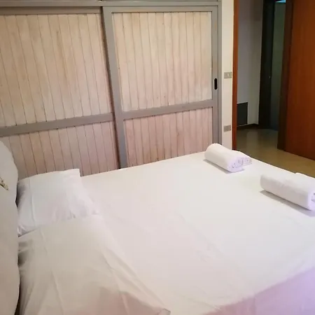 Casa Rosy Όλμπια